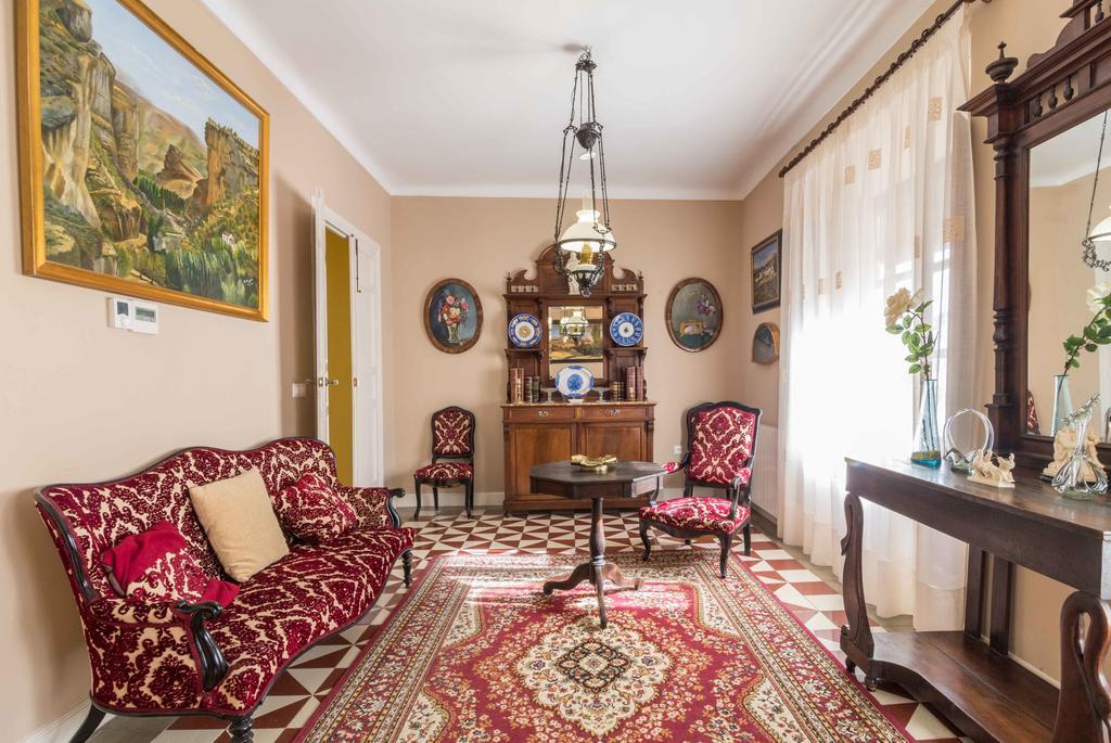Apartamentos Salmerones 알하마데그라나다 객실 사진